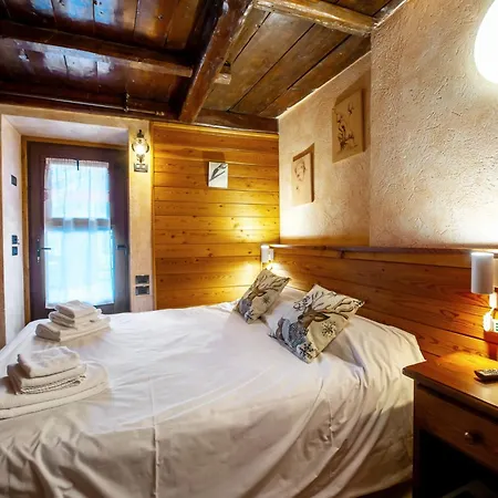 Arthemisia Pensión 3*